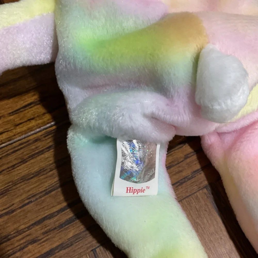 Adorable Ty HIPPIE Multicolor Pastel Beanie Baby Bunny for Easter or Collecting